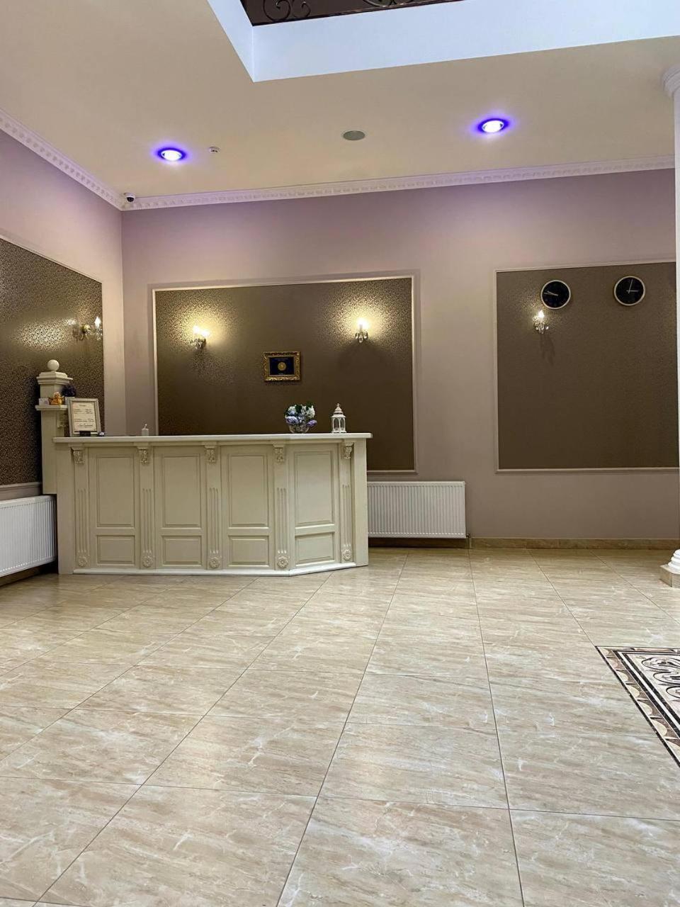 New Continent Hotel Bushtyno Ngoại thất bức ảnh