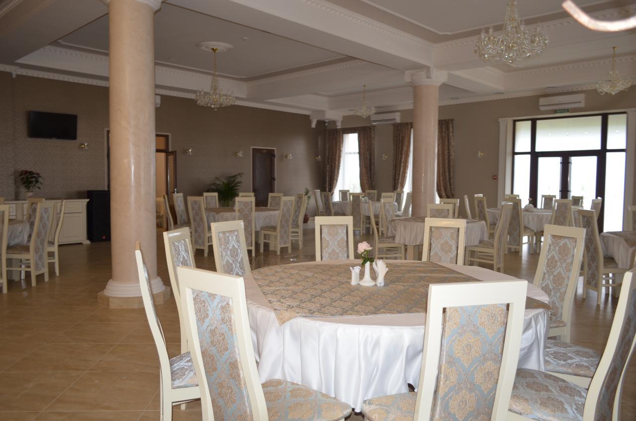 New Continent Hotel Bushtyno Ngoại thất bức ảnh